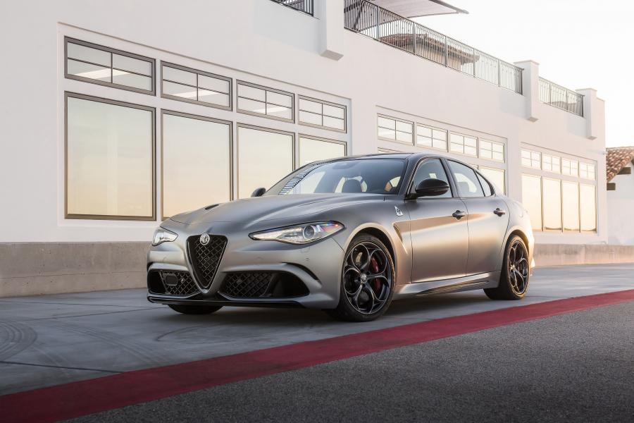  Alfa Romeo Giulia Quadrifoglio NRING (952) 2019 года  (NA) (фото 12 из 31)